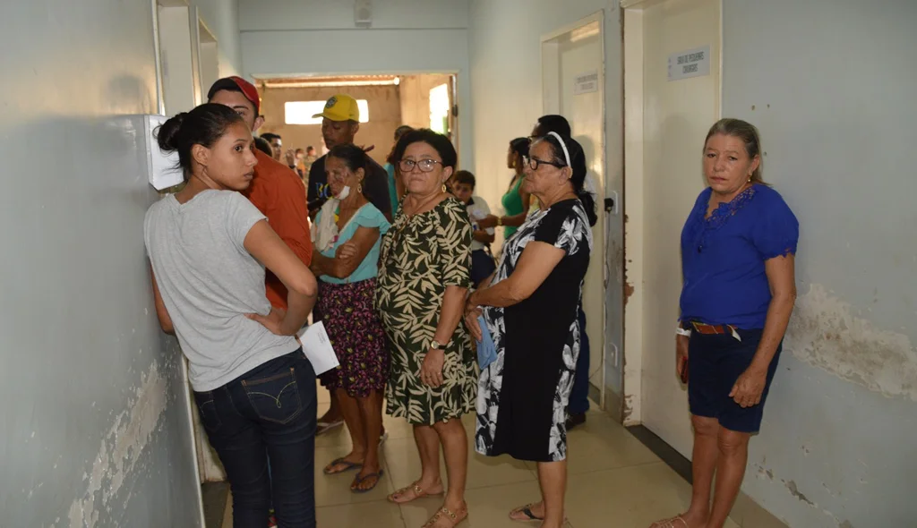 Pacientes à espera de atendimento