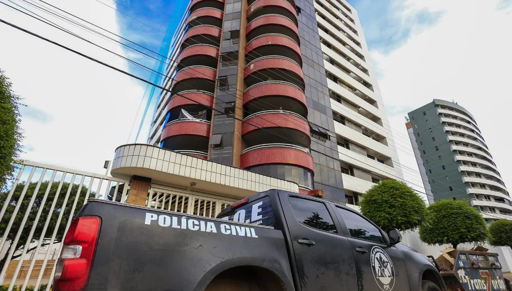 Viatura da Polícia Civil