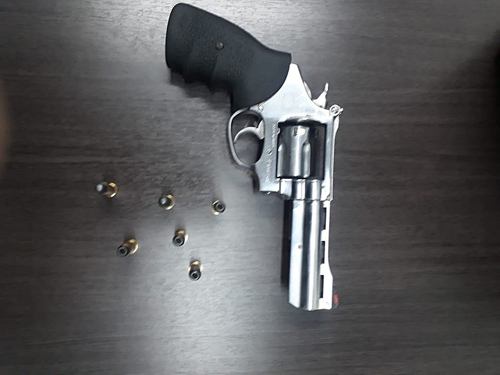 Arma de fogo apreendida com o empresário