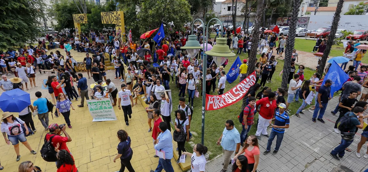 Ato se concentrou na Praça da Liberdade