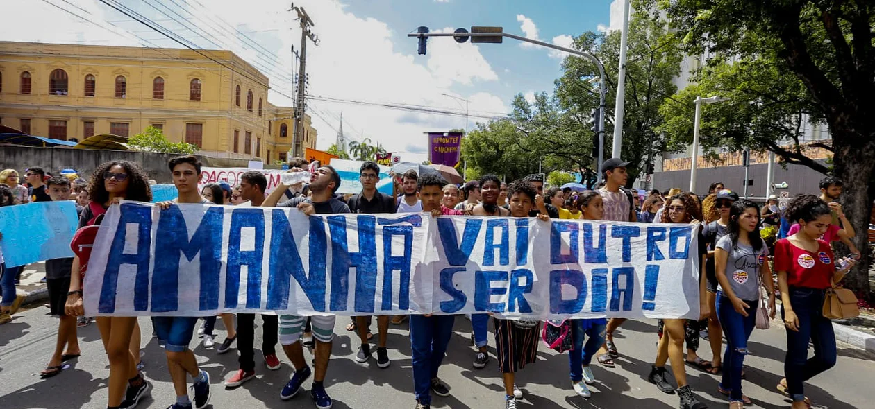 Manifestantes realizaram passeata