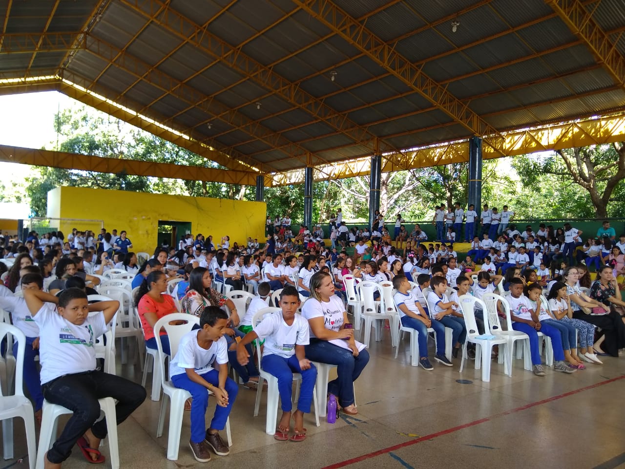 Estudantes participam de lançamento de projeto em Altos