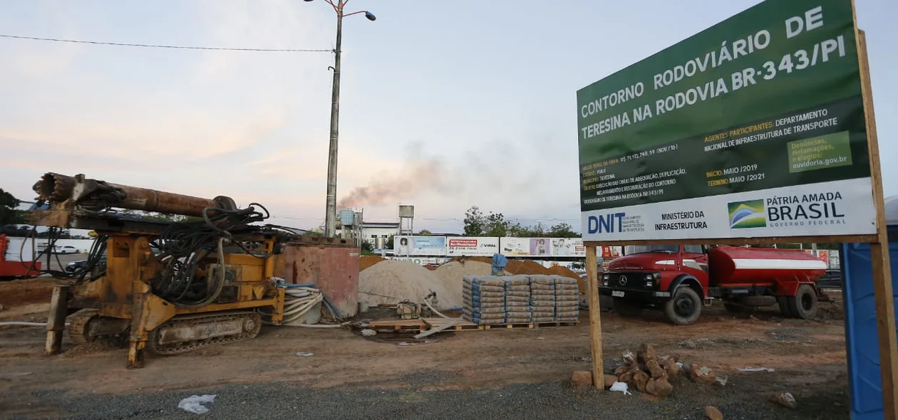 Obras executadas pelo DNIT