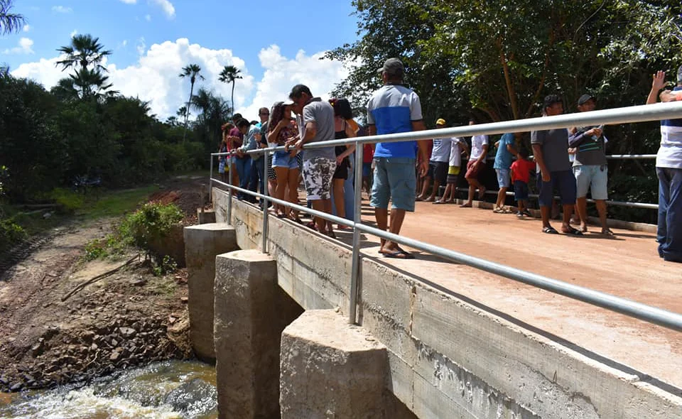 A ponte foi construída com recursos próprios do município