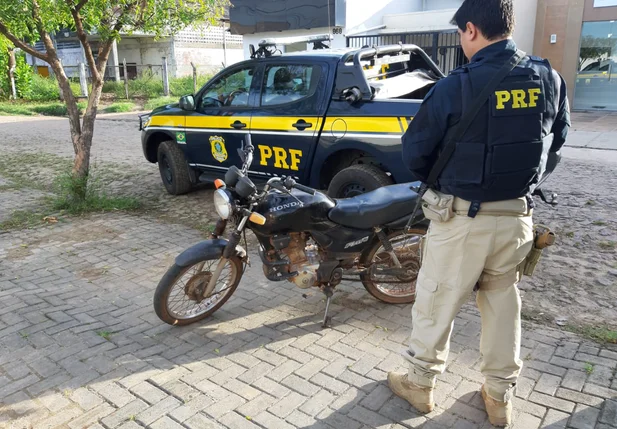 Motocicleta recuperada