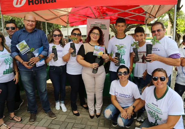 Ato em homenagem ao Dia Mundial do Meio Ambiente em Altos