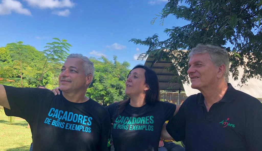 Caçadores de Bons Exemplos é formado pelo casal Iara e Eduardo Xavier