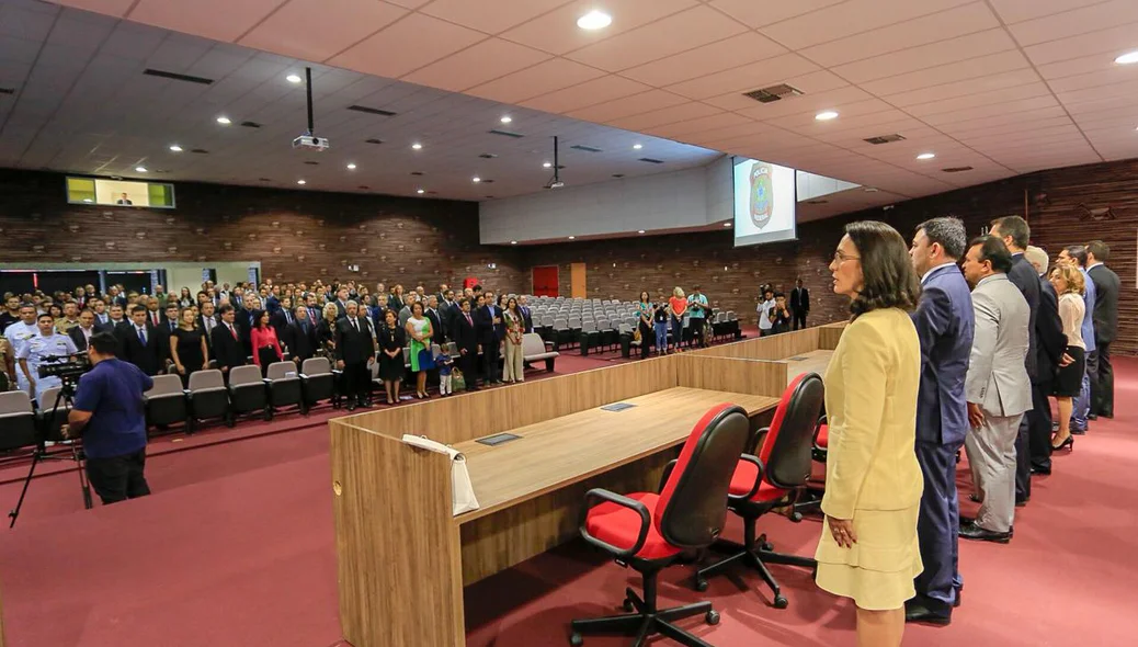 Mariana Paranhos toma posse como superintendente da PF no Piauí