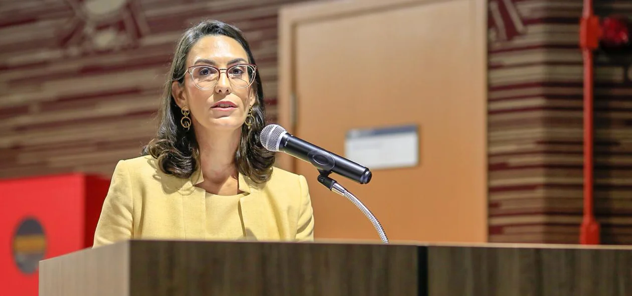 Mariana Paranhos