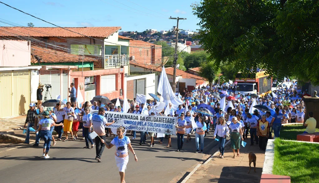 Caminhada da Paz reúne centenas de pessoas