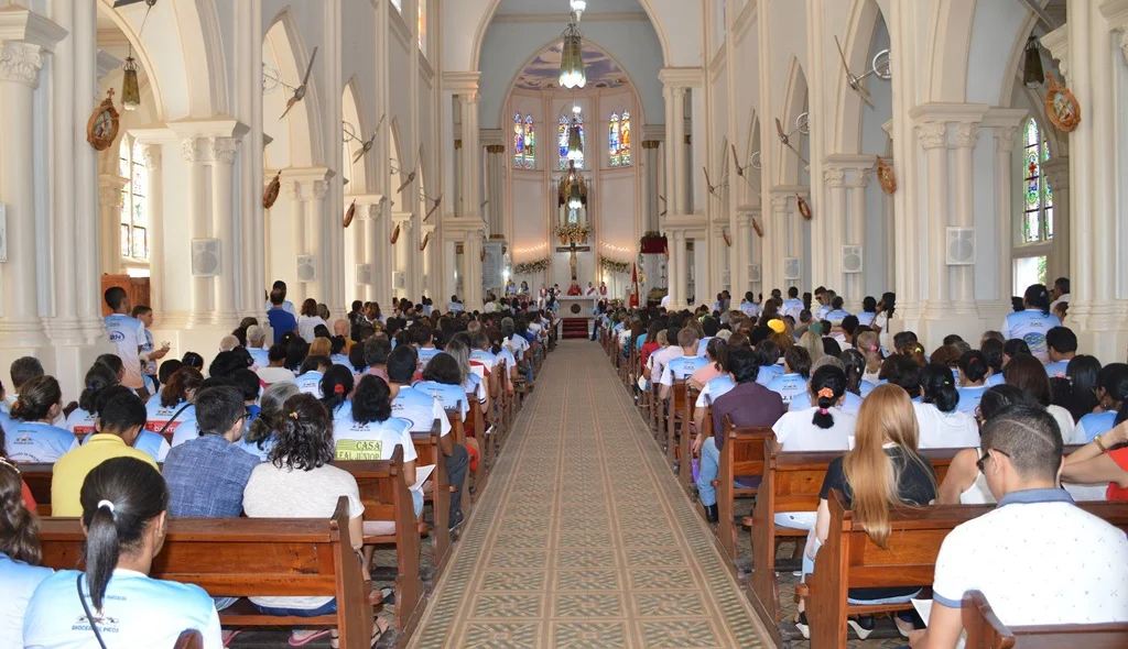 Caminhada foi encerrada com missa na Catedral