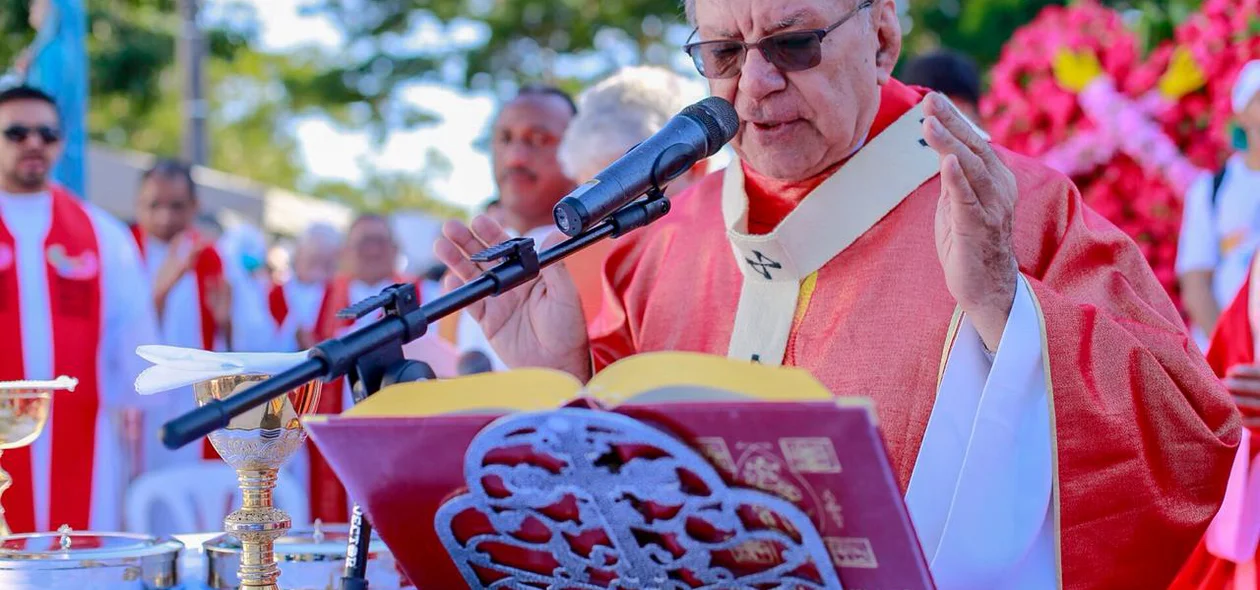 Dom Jacinto celebra missa de Pentecostes na Caminhada da Fraternidade