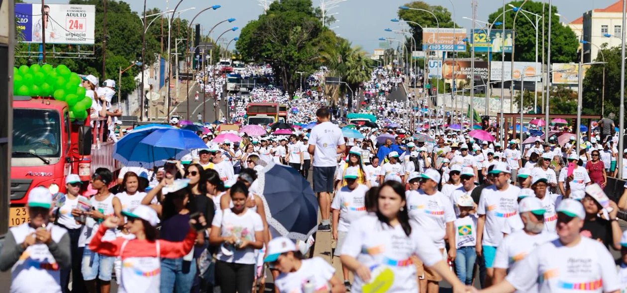 Público da 24ª Caminhada da Fraternidade