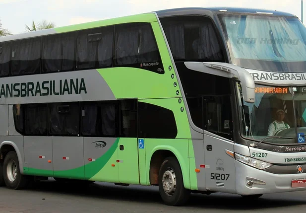 Ônibus da Transbrasiliana