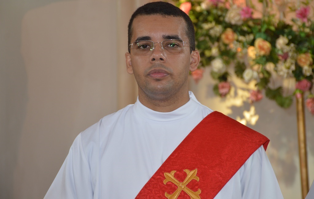Diácono Cláudio será ordenado padre dia 2 de julho