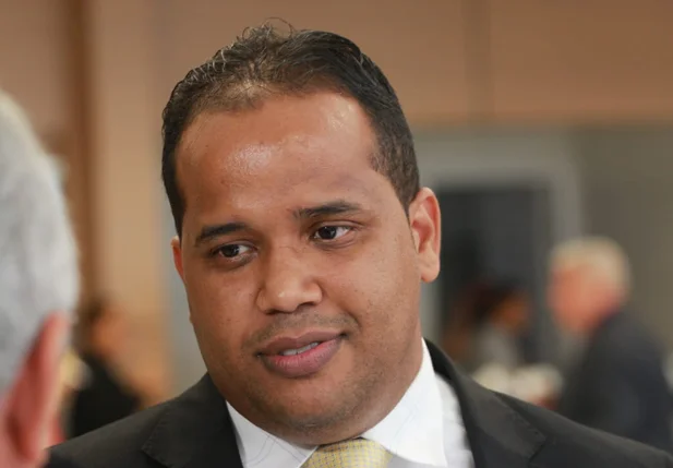 Enzo Samuel