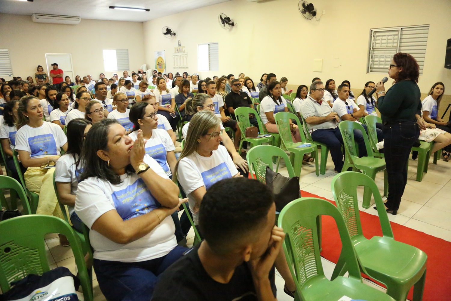 Prefeita Patrícia Leal participa do evento