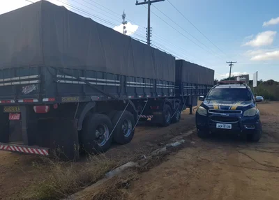PRF apreende semireboques