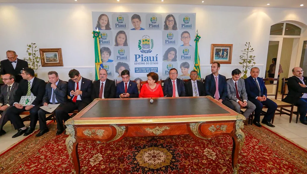 Governo do Estado do Piauí recebe projeto de lei 