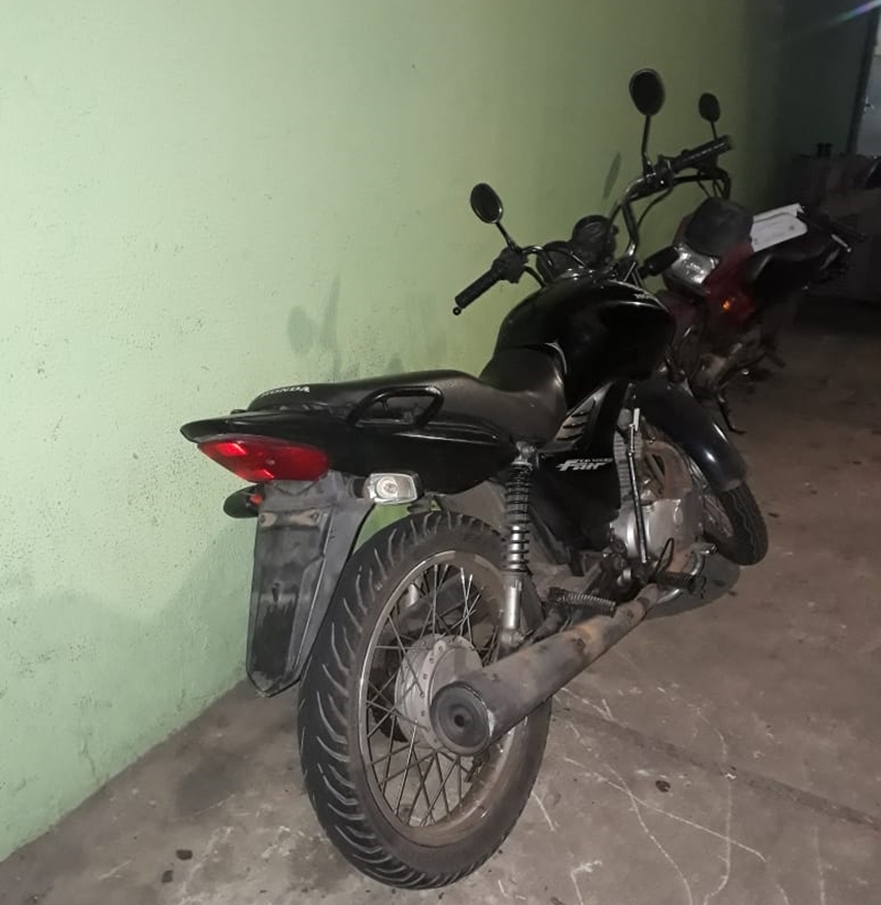 Moto recuperada pela polícia