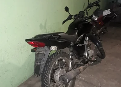 Moto recuperada pela polícia