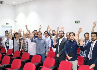 Médicos realizam assembleia em Teresina