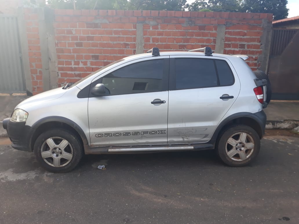 Veículo Crossfox recuperado pela PM