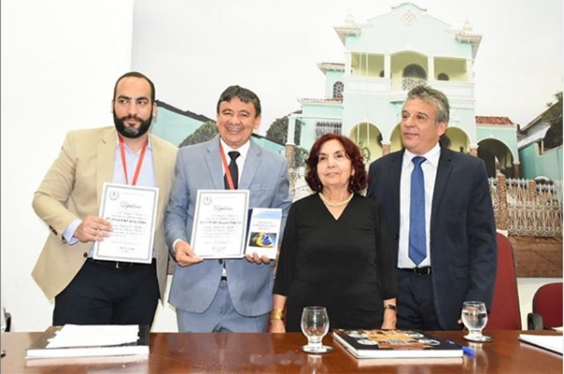 Wellington Dias recebe homenagem na Academia Piauiense de Letras 