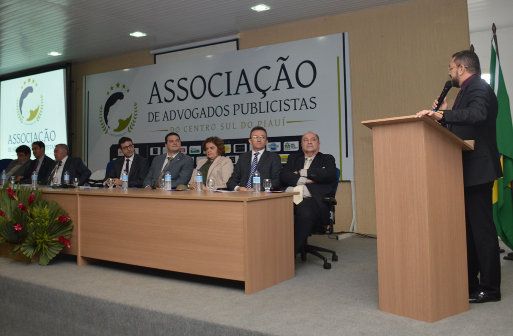Padre Walmir destaca importância da associação
