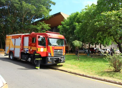 Carro do Corpo de Bombeiros