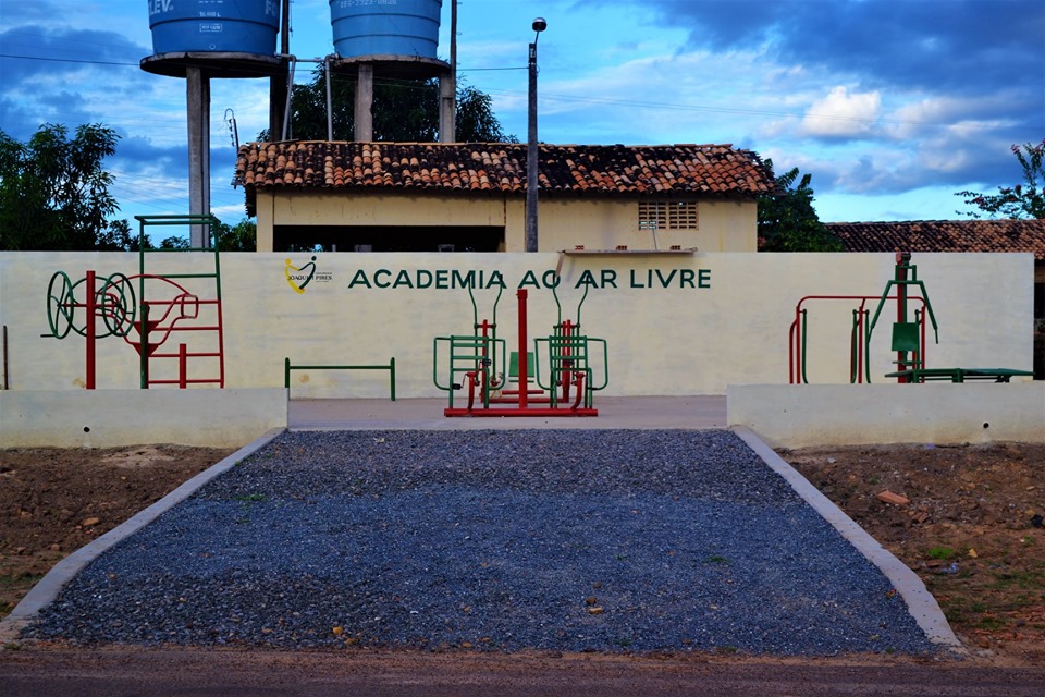 Academia ao ar livre é inaugurada em Joaquim Pires