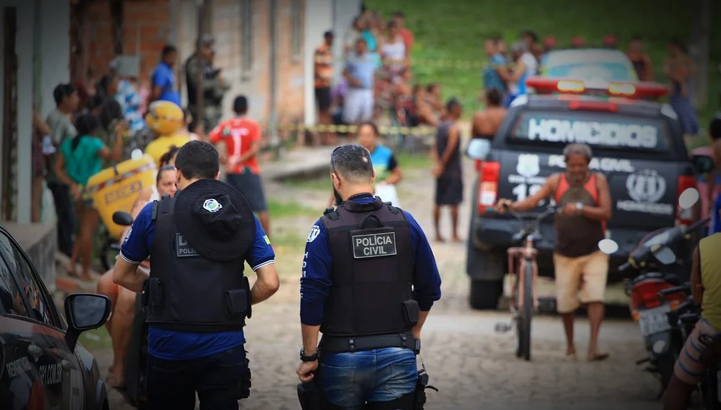 Polícia Civil no local