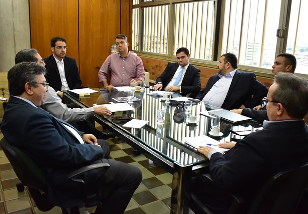 Reunião na FIEPI