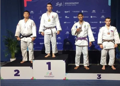 Judoca ganha medalha de bronze