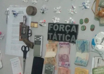 Droga encontrada em boca de fumo