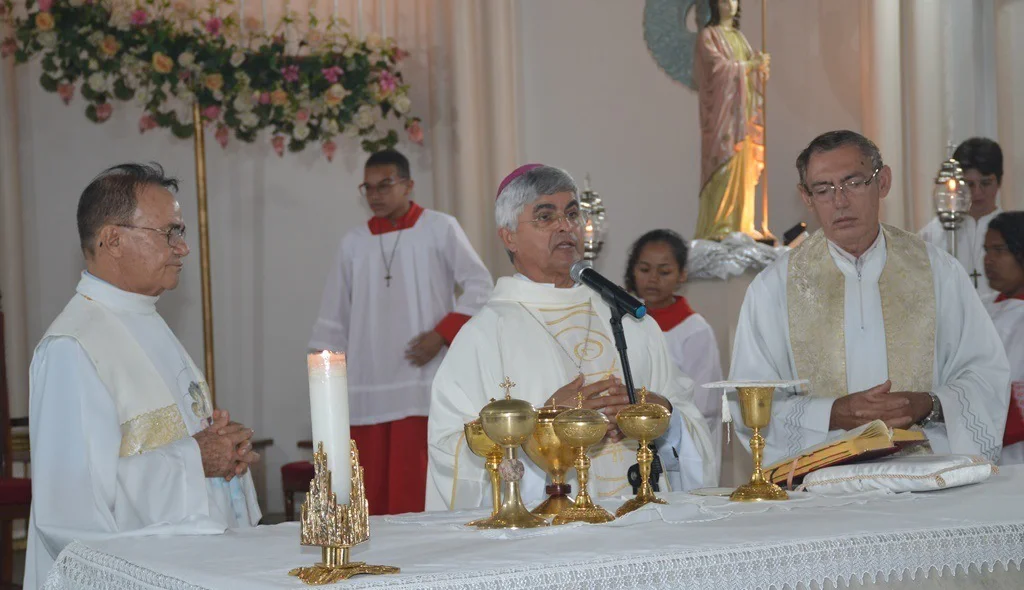 Missa foi presidida por dom Plínio