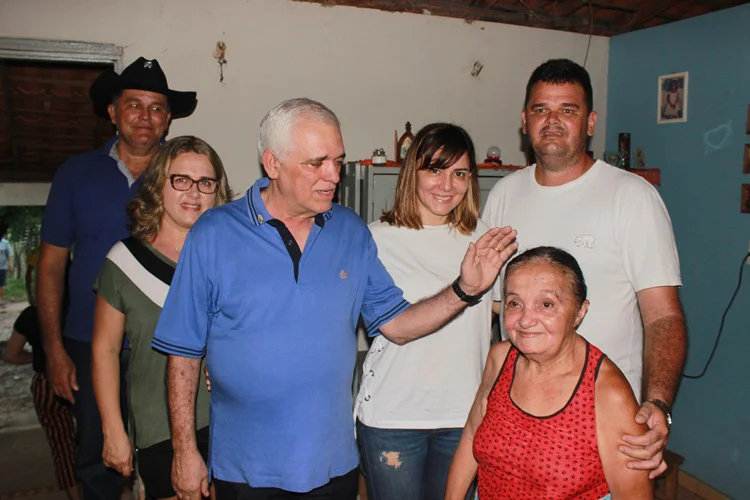 Themístocles anuncia pavimentação asfáltica para ruas do Bairro Batista de Amorim