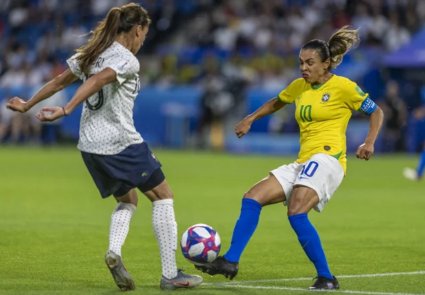Marta em partida contra a França na Copa do Mundo