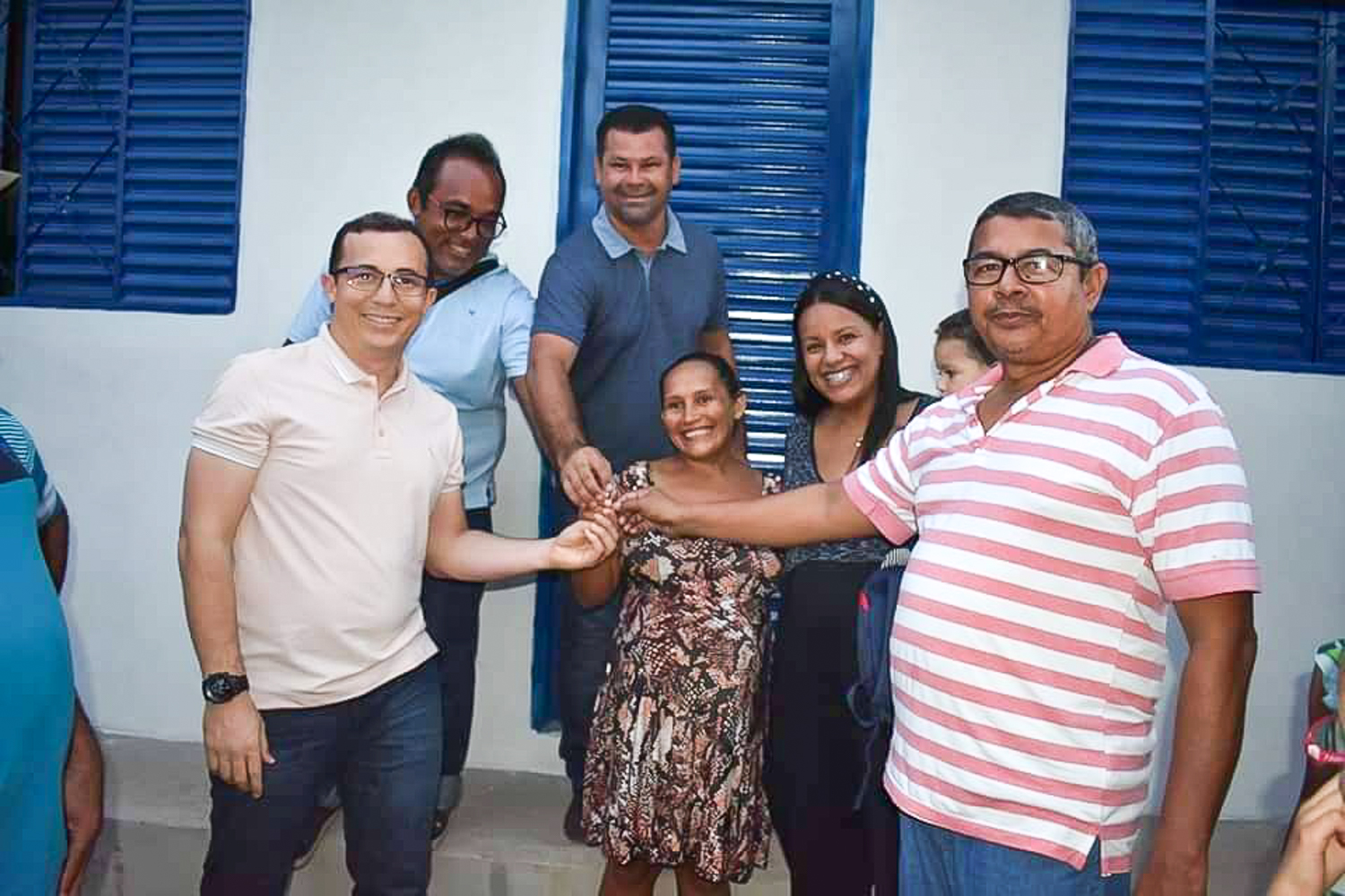 Prefeito Junior Percy entregando casas em Buriti dos Lopes 