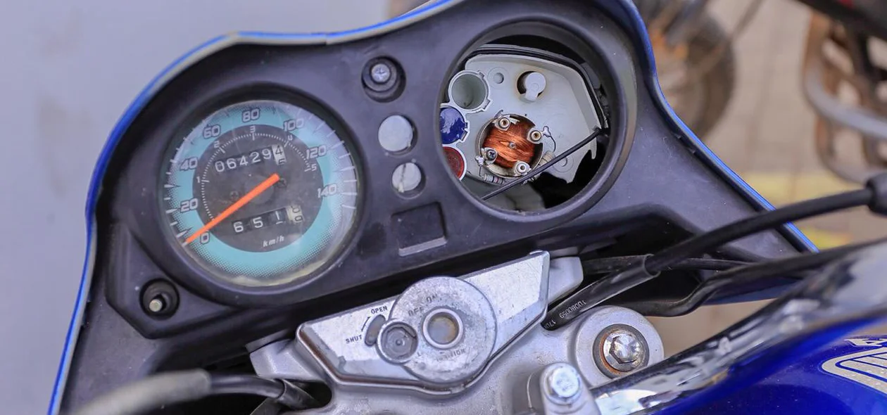 Motocicleta de uma das vítimas ficou parcialmente destruída