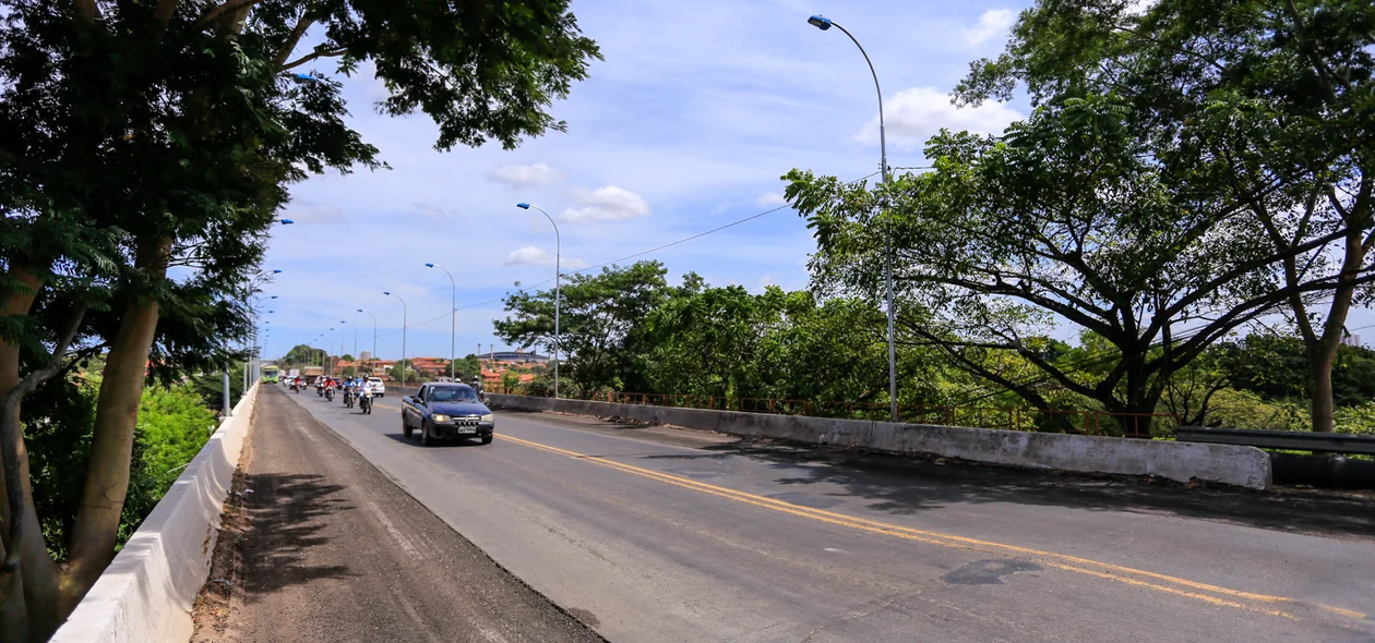 Ponte do Tancredo Neves