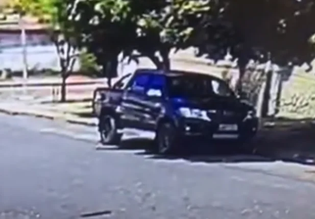 Roubo de veículo no bairro Pirajá