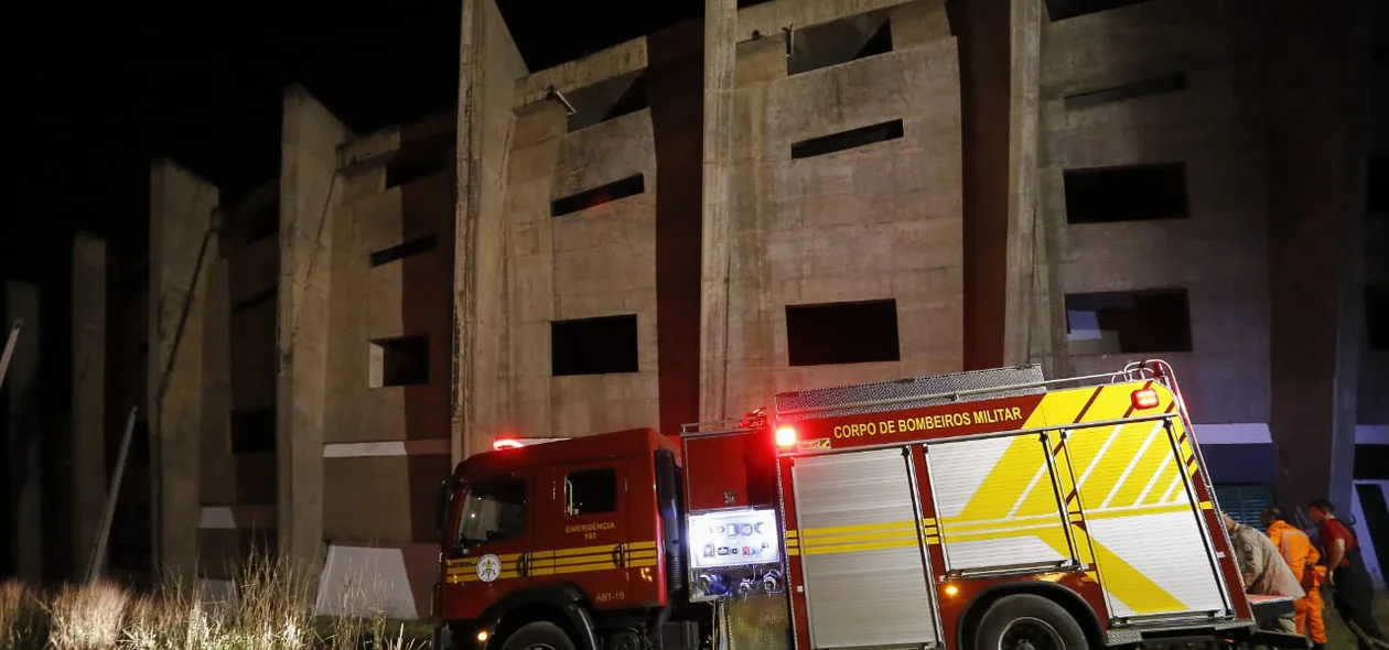 Corpo de Bombeiros no estádio Albertão