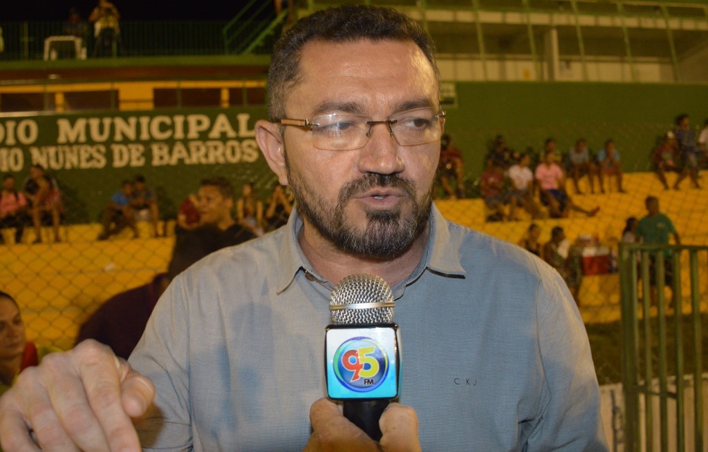 Prefeito Padre Walmir garante apoio para o Picos
