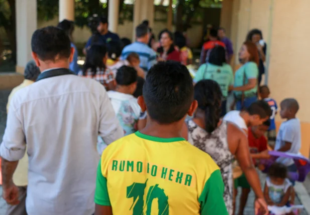 Venezuelanos chegam a abrigo em Teresina
