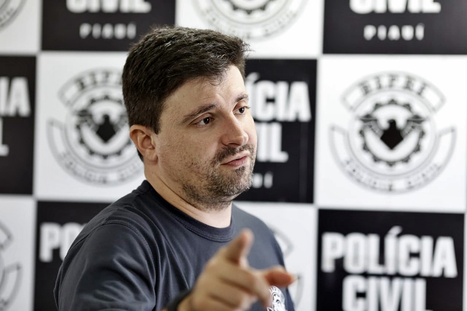 Coordenador da DEPRE, delegado Cadena Júnior
