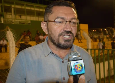 Padre Walmir proíbe shows no Estádio Helvídio Nunes