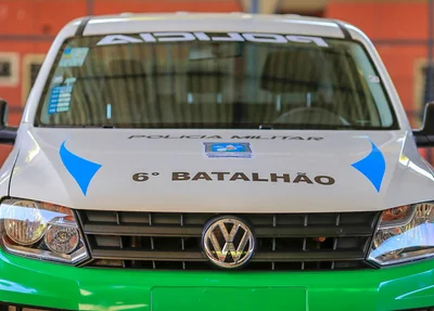 Viatura do 6º Batalhão da Polícia Militar