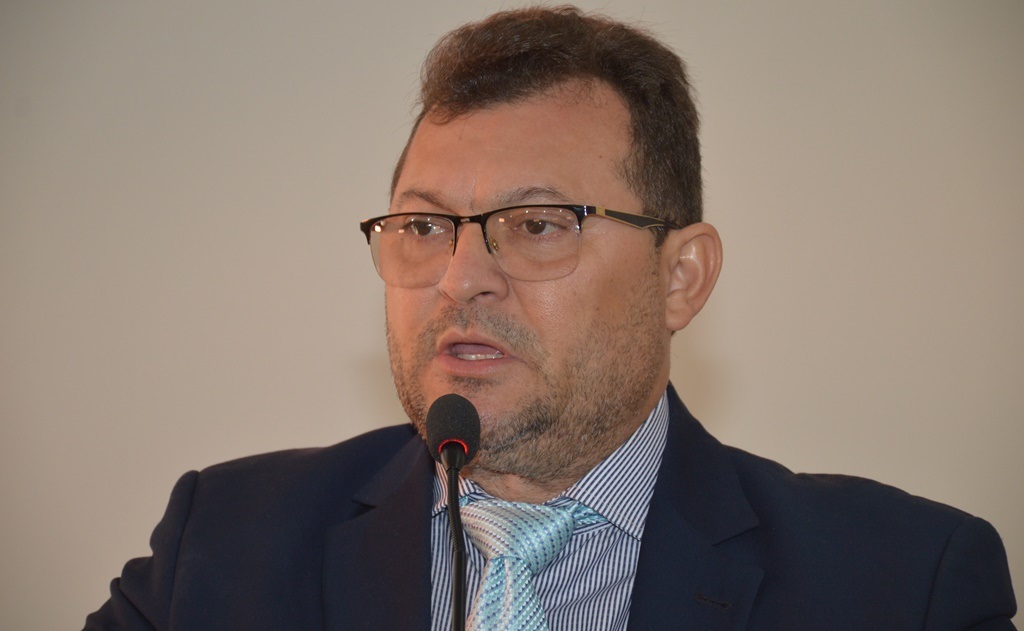 Chaguinha anuncia que votará contra projeto de incentivo ao Picos