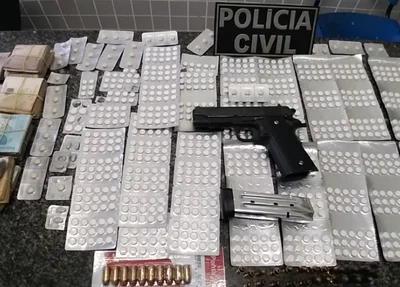 Parte do material apreendido pela Polícia Civil